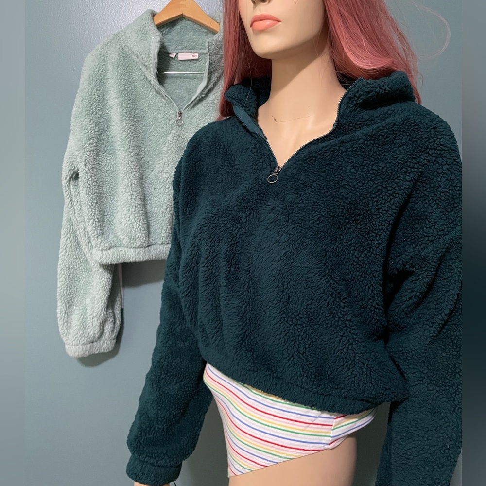 Bundle of 2 So long sleeve crops